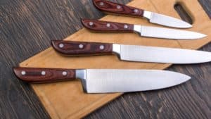 סכינים לחיתוך בשר